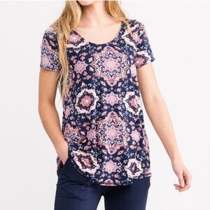3 for $15 Sale! NWT Medium Agnes & Dora Everyday Tee The Grand Mosaic
Navy Peach